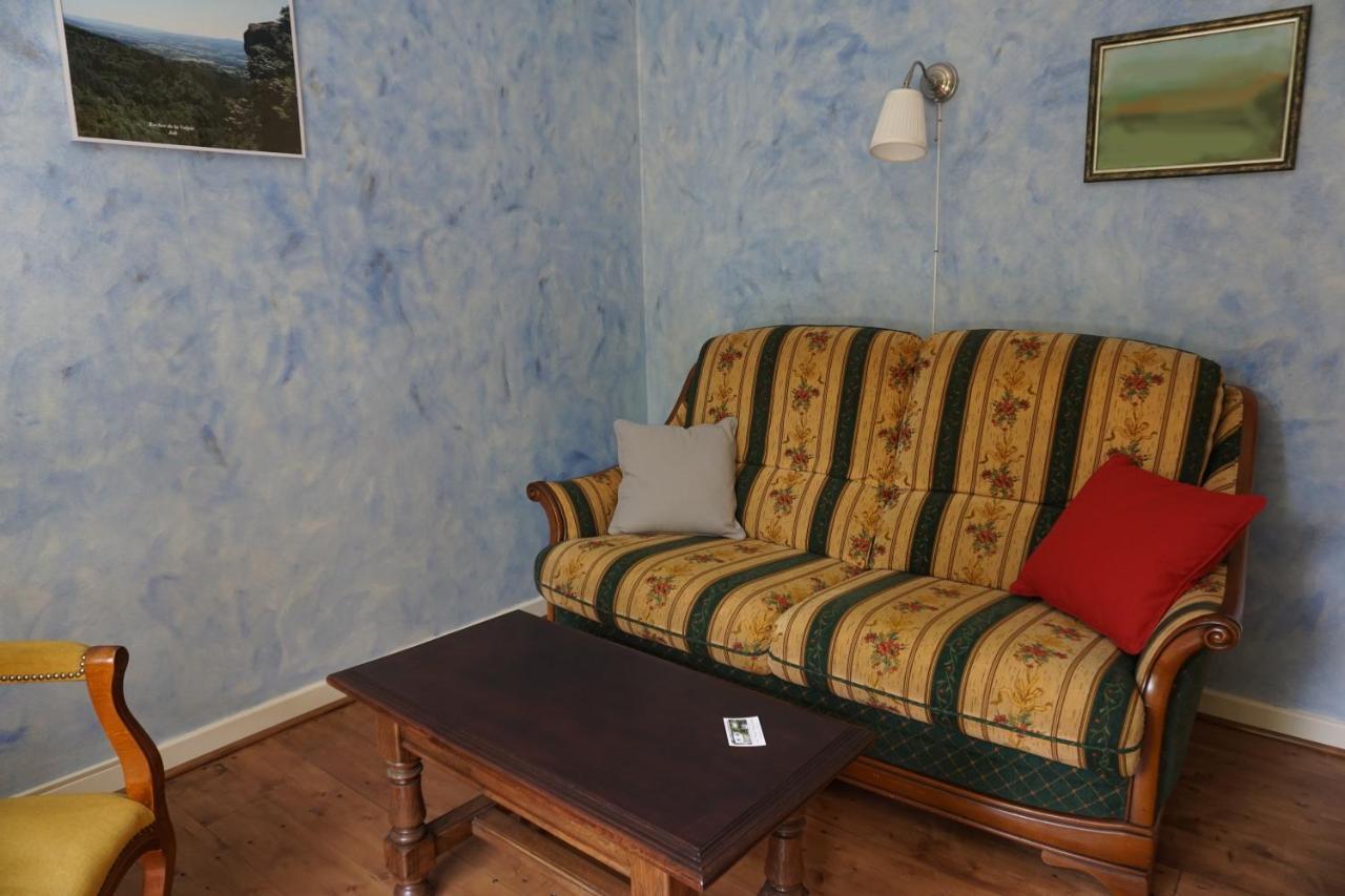 Les Neuf Bouleaux Bed and Breakfast Job Buitenkant foto